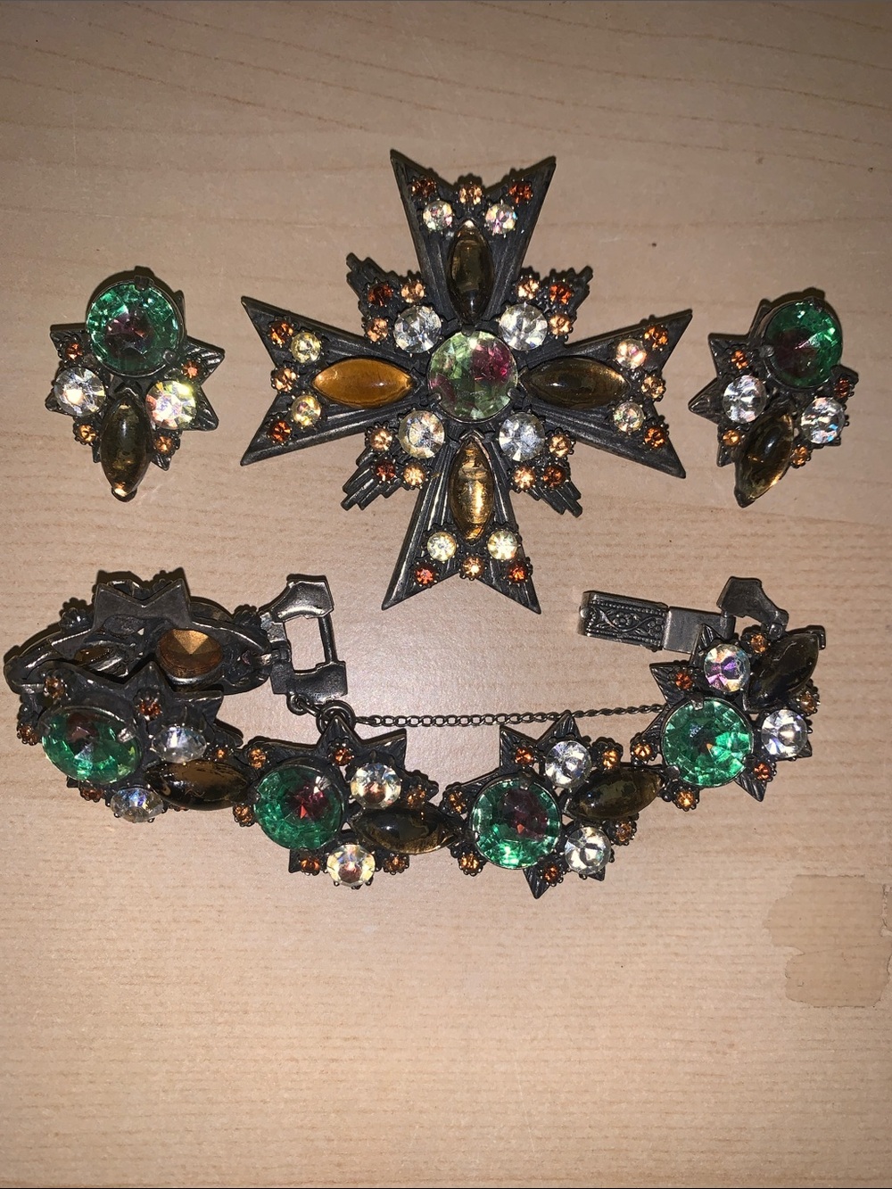 Vintage Florenza Green and Amber Cross Brooch Set with Matching Clips